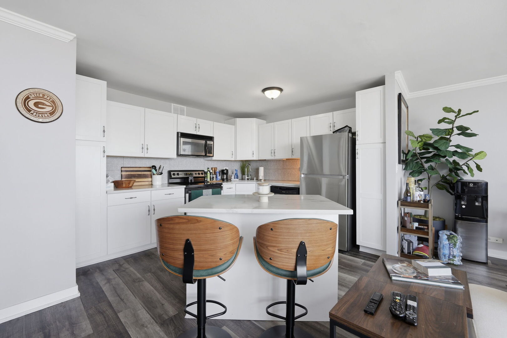 655 West Irving Park Road, Unit 3404 Chicago, IL 60613 - Photo 11 of 26 Gallery Image 11
