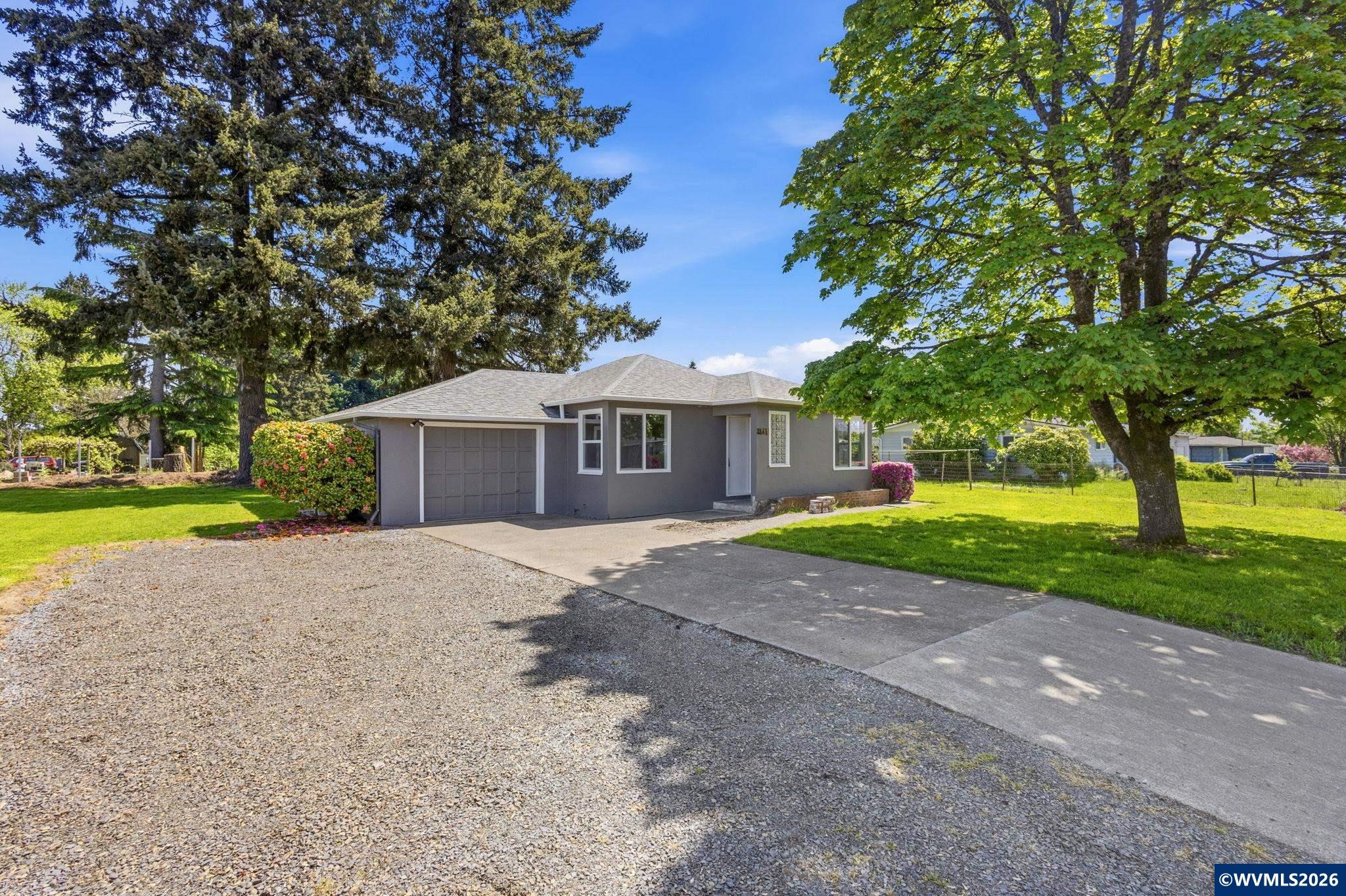 140 Southeast Fir Villa Road Dallas, OR 97338 - Photo 3 of 33