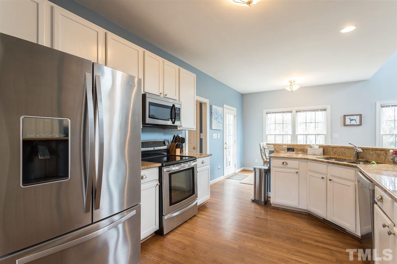 8808 Valley Springs Place Raleigh, NC 27615 - Photo 16 of 30 Gallery Image 16