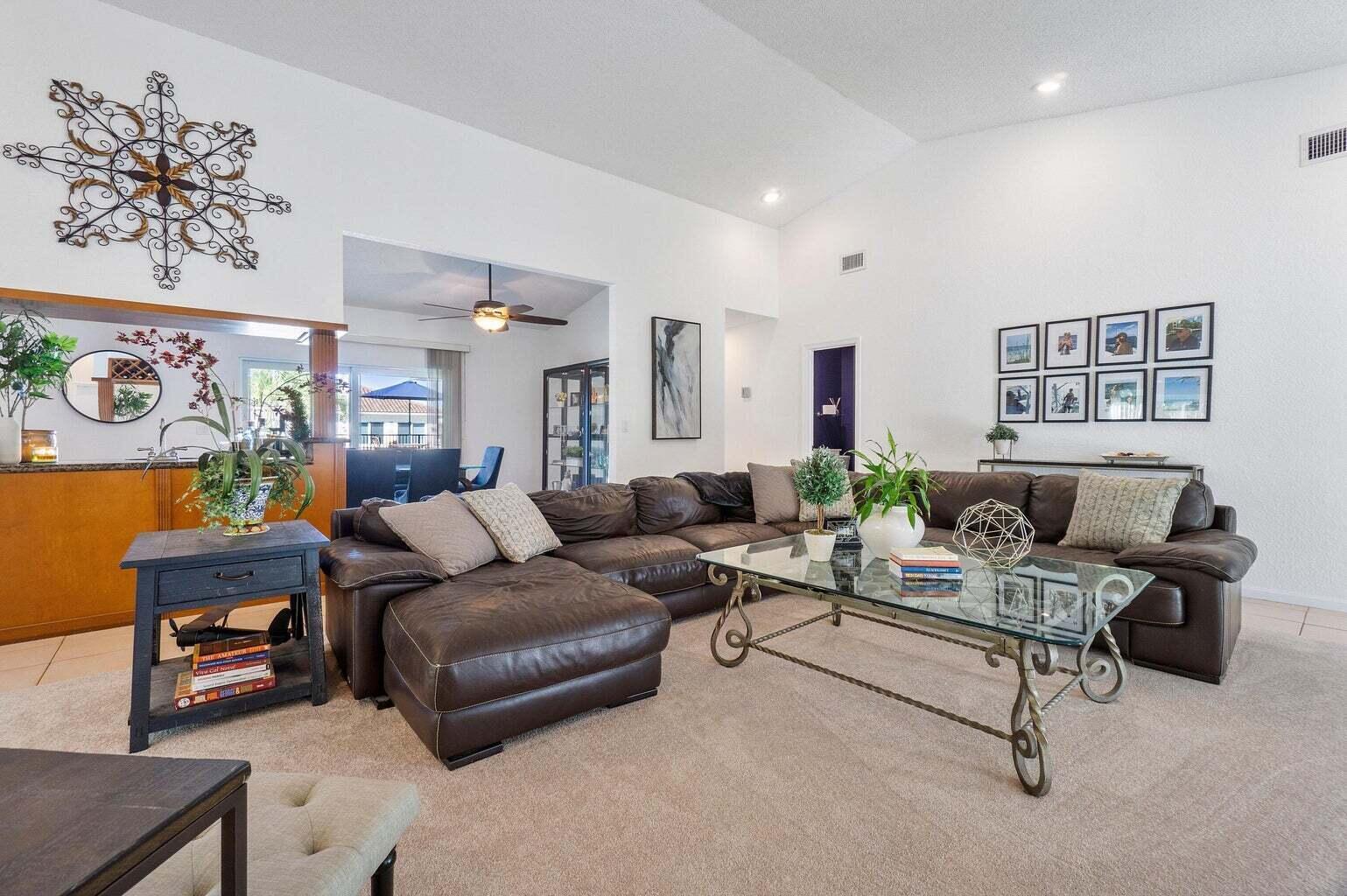 561 Southwest 15th Street Boca Raton, FL 33432 - Photo 4 of 25 20230608185337857799000000-o