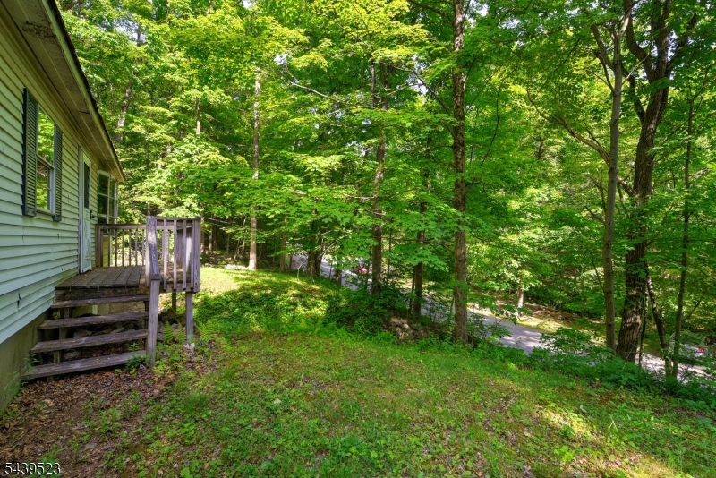 77 Sand Pond Road Hamburg, NJ 07419 - Photo 35 of 44