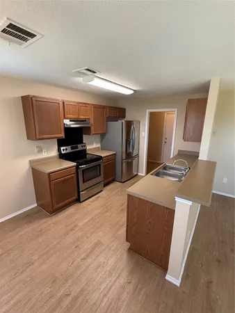 $1,750 | 225 Hyltin Street, Hutto, TX 78634