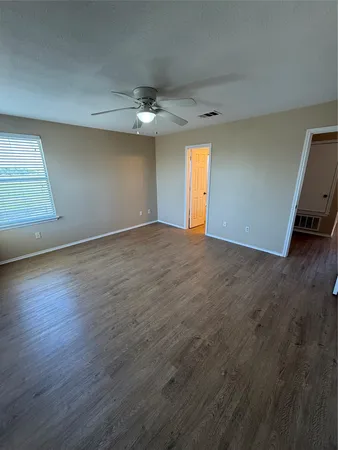 $1,750 | 225 Hyltin Street, Hutto, TX 78634