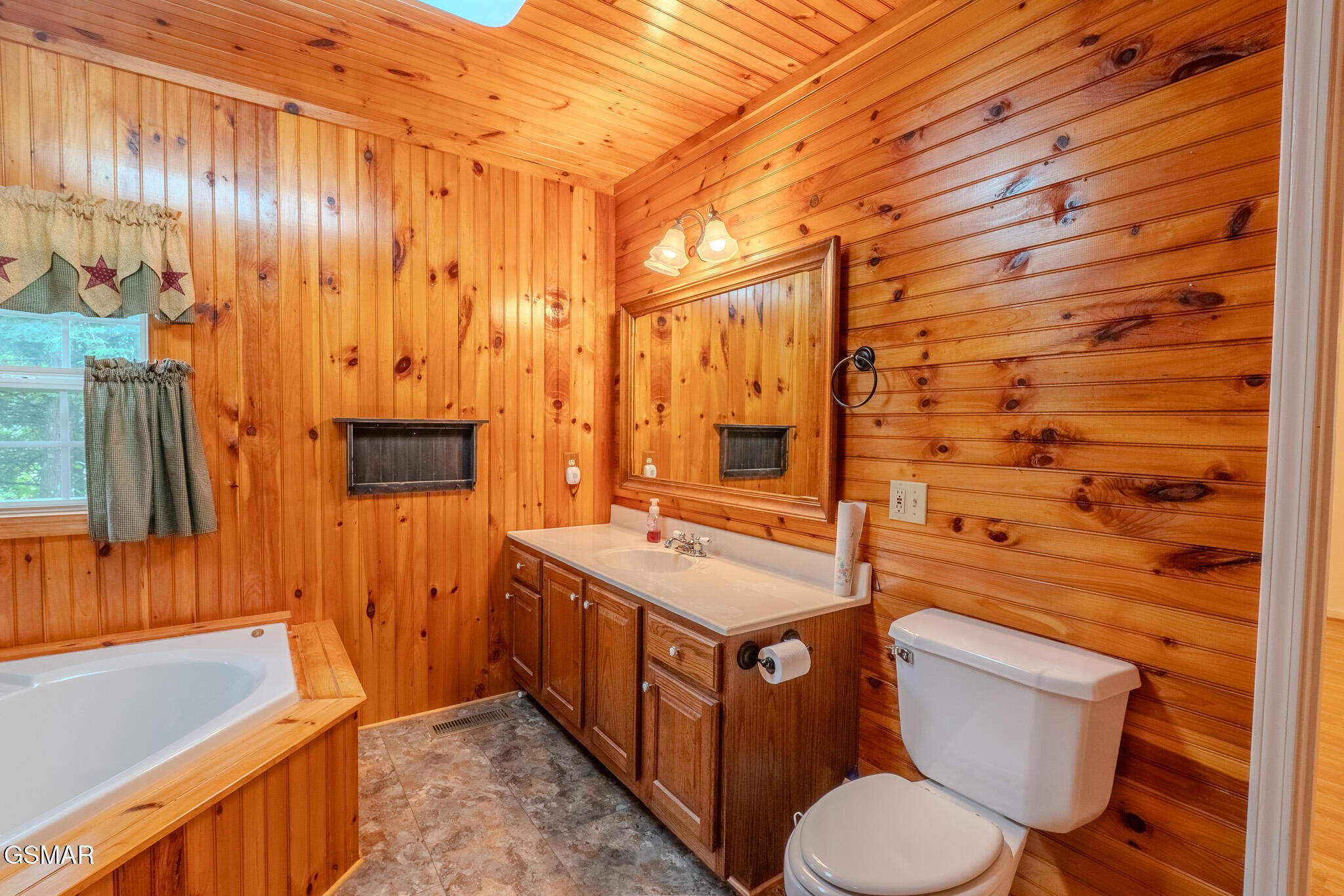 4802 Rhododendron Cosby, TN 37722 - Photo 18 of 52 Gallery Image 18