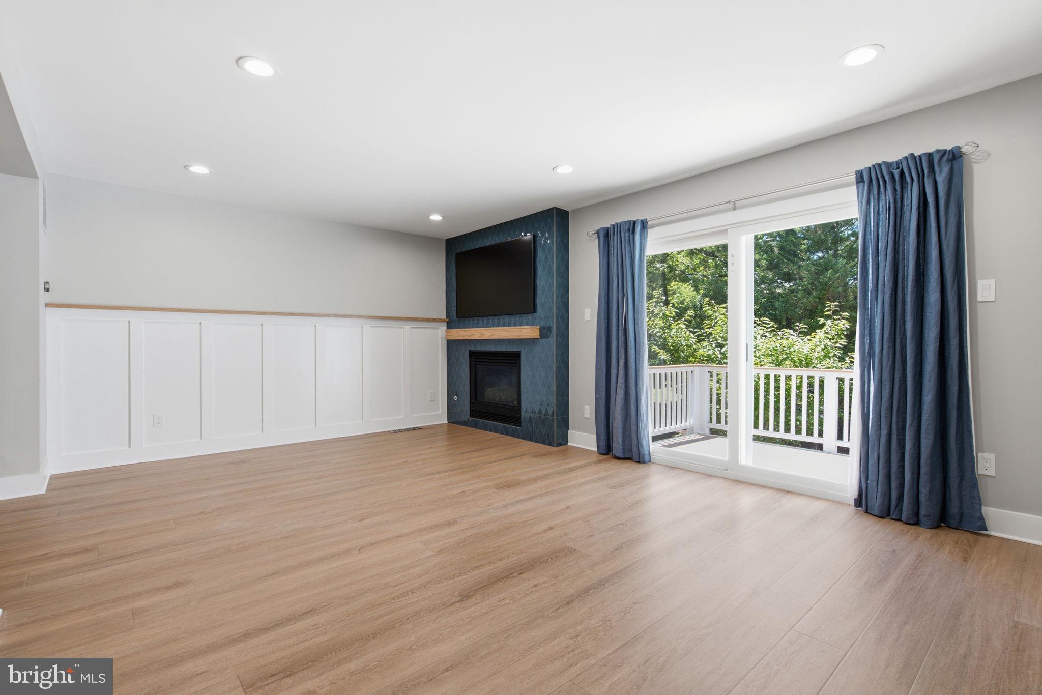 12087 Edgemere Circle Reston, VA 20190 - Photo 12 of 34