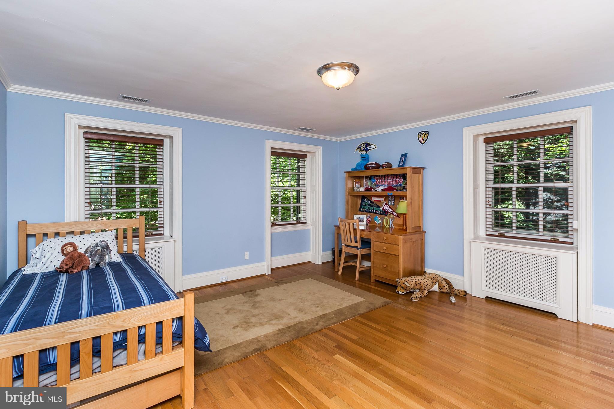 6306 Blenheim Road Baltimore, MD 21212 - Photo 21 of 30 a view of a livingroom with furniture and windows