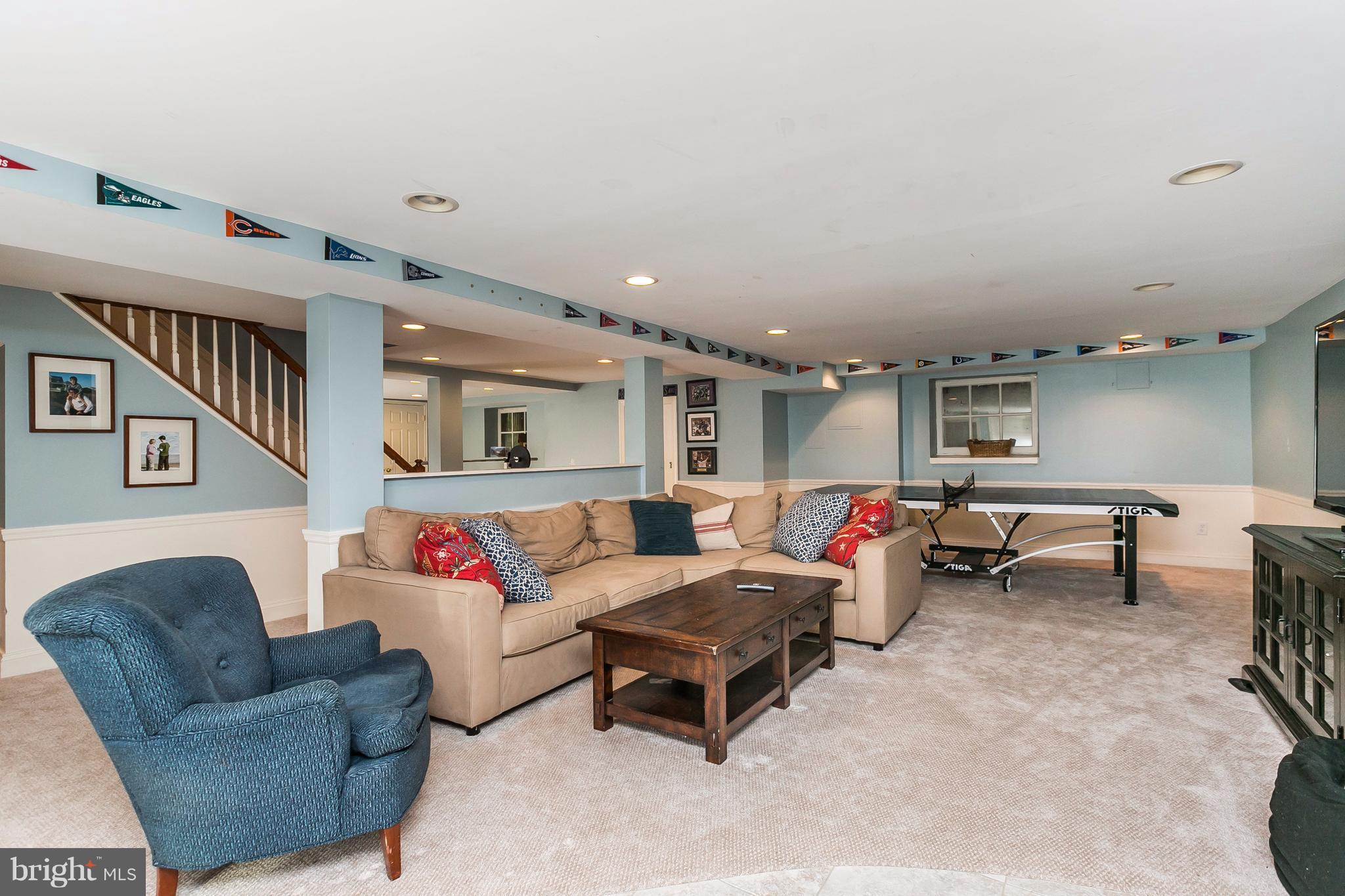 6306 Blenheim Road Baltimore, MD 21212 - Photo 23 of 30 a living room with furniture and a couch