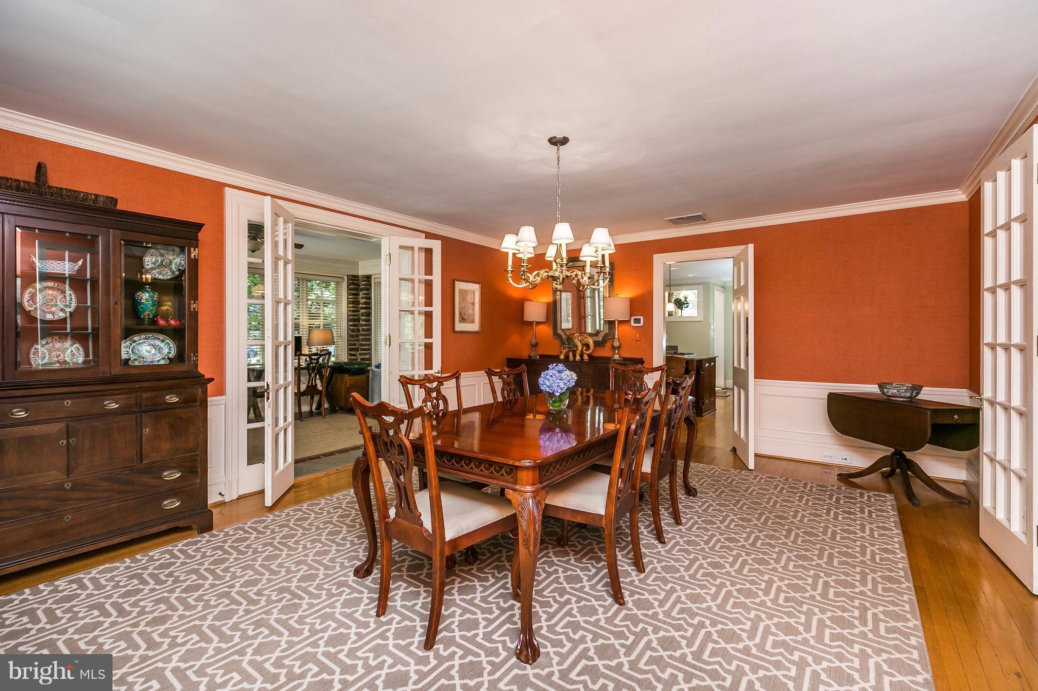 6306 Blenheim Road Baltimore, MD 21212 - Photo 8 of 30 a dining room with furniture and window