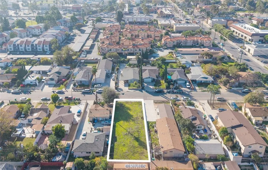 1243 E Corona, CA 92882 - Photo 9 of 18 a view of a city