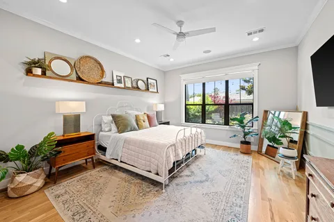 $1,350,000 | 1013 Martin Street, Houston, TX 77018