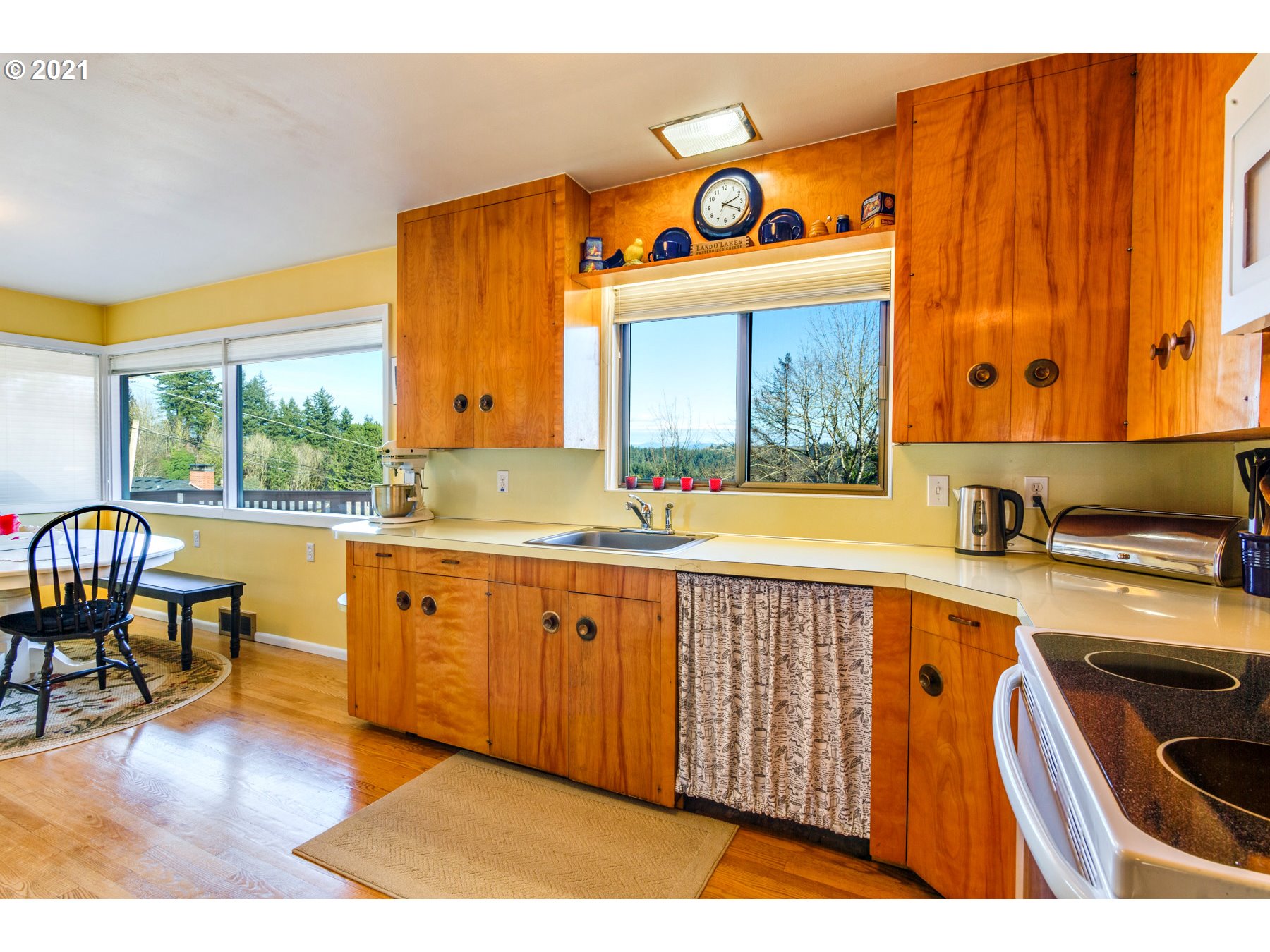 2020 Northwest Couch Street Camas, WA 98607 - Photo 13 of 31 Gallery Image 13