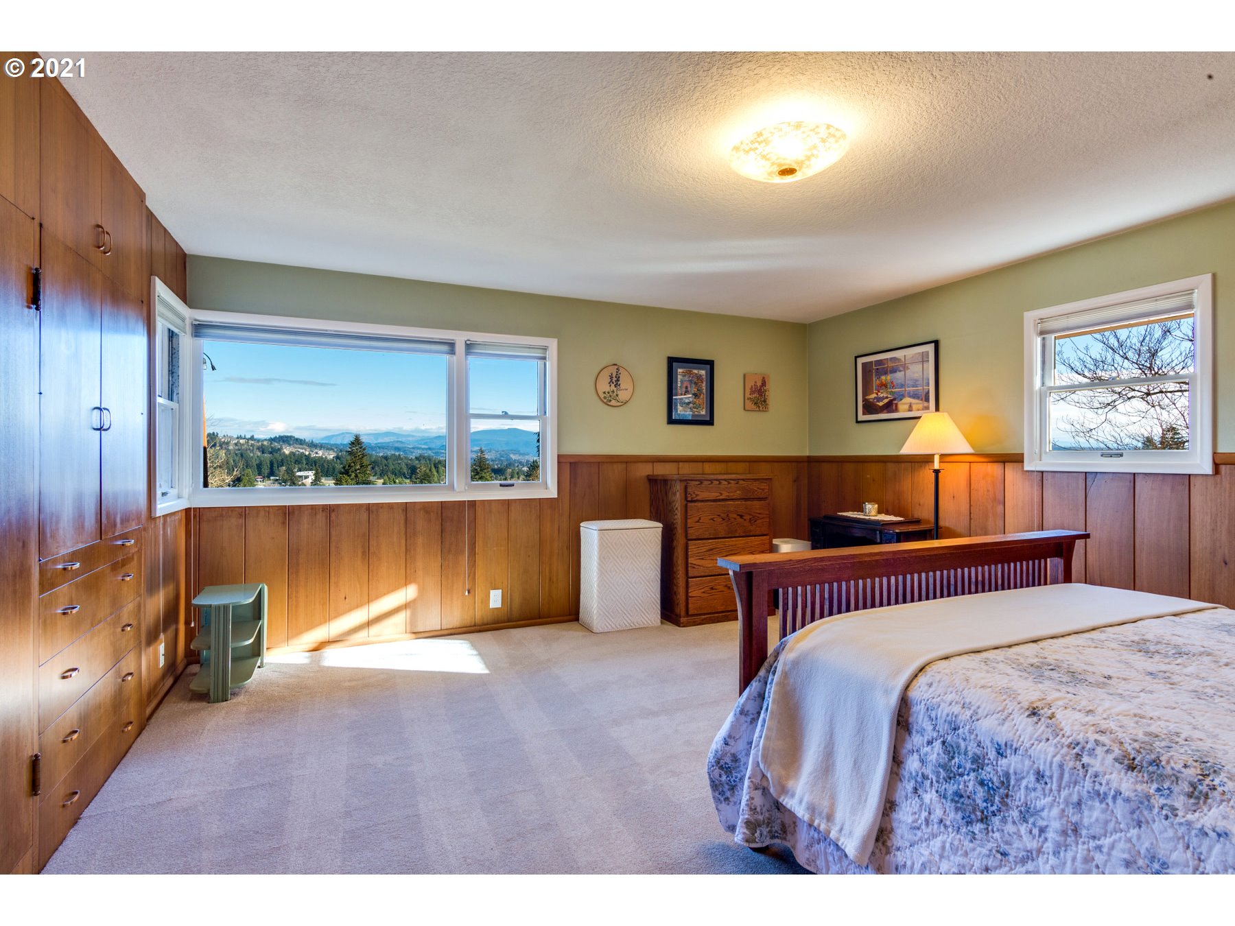 2020 Northwest Couch Street Camas, WA 98607 - Photo 18 of 31 Gallery Image 18