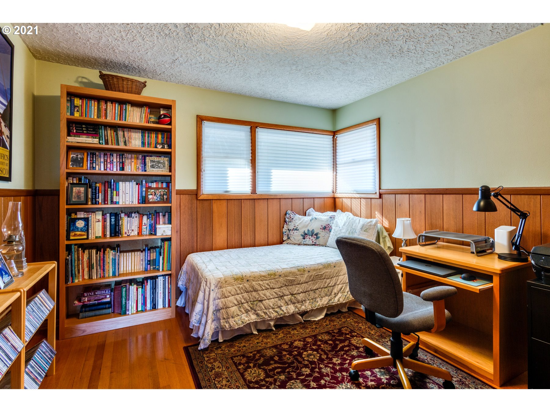 2020 Northwest Couch Street Camas, WA 98607 - Photo 22 of 31 Gallery Image 22