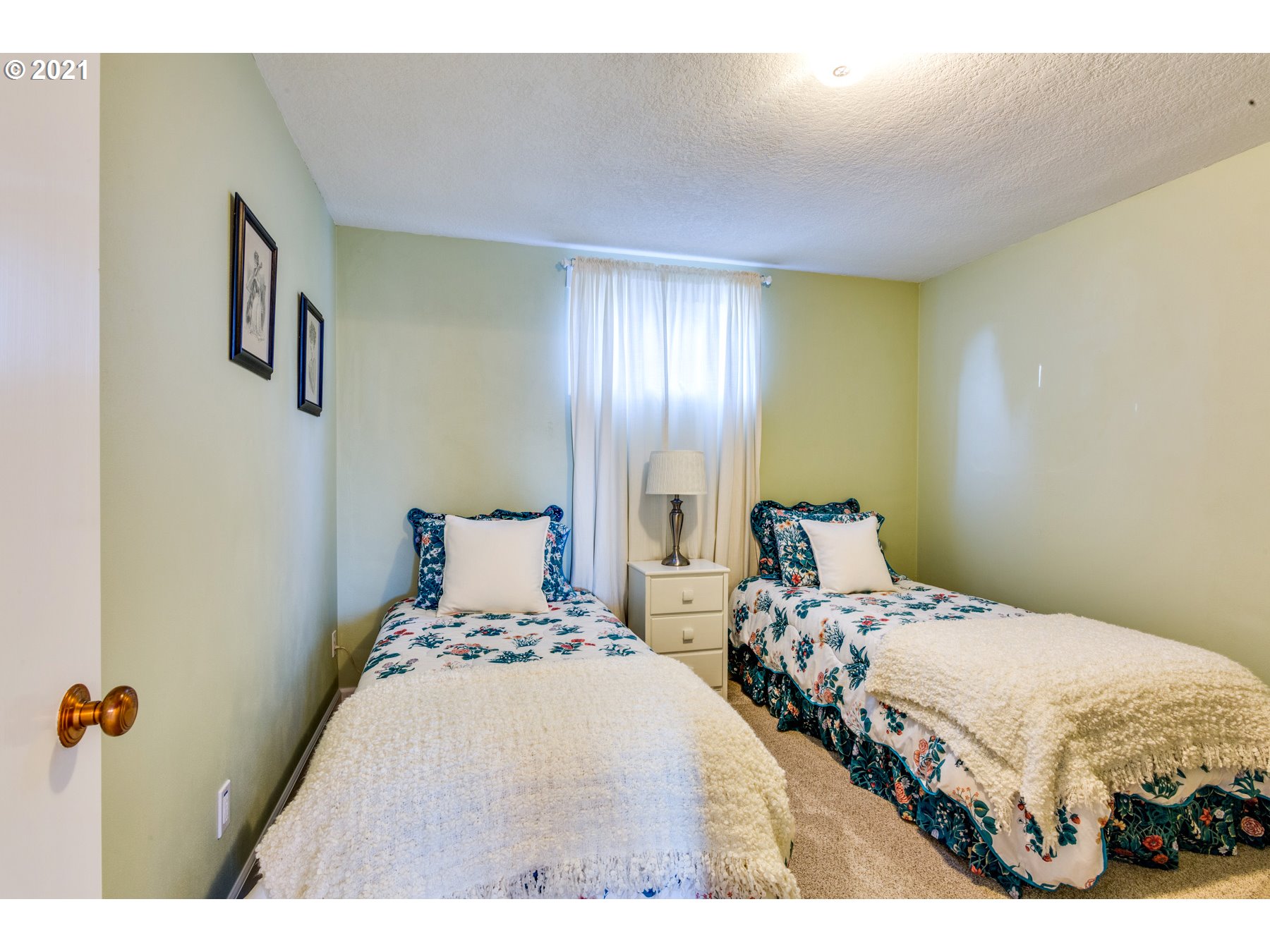 2020 Northwest Couch Street Camas, WA 98607 - Photo 30 of 31 Gallery Image 30