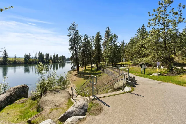 $319,995 | 5237 East Liberty Lane, Spokane, WA 99217