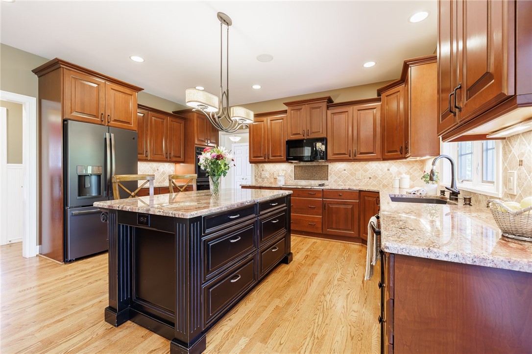 72 Meadow Cove Road Pittsford, NY 14534 - Photo 13 of 50