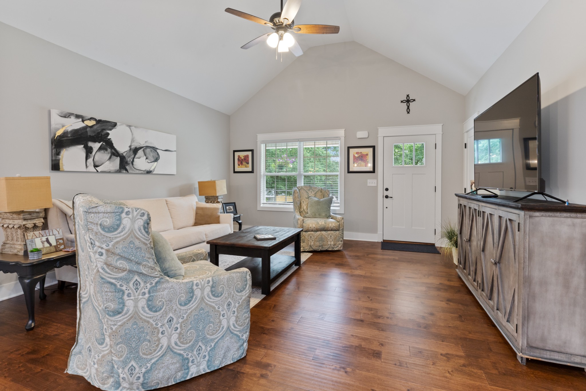 608 Luther Road Dickson, TN 37055 - Photo 4 of 53 Gallery Image 4