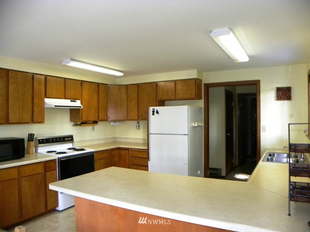 1301 Northeast Tee Lake Road Tahuya, WA 98588 - Photo 5 of 22 Gallery Image 5