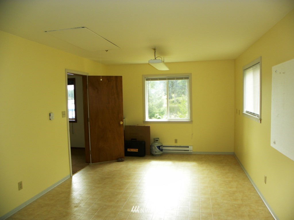 1301 Northeast Tee Lake Road Tahuya, WA 98588 - Photo 10 of 22 Gallery Image 10