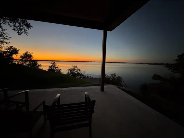 $2,250,000 | 1190 Emerald Sound Boulevard, Oak Point, TX 75068