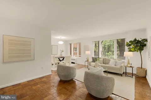 $290,000 | 2400 41st Street Northwest, Unit 212, Washington, DC 20007