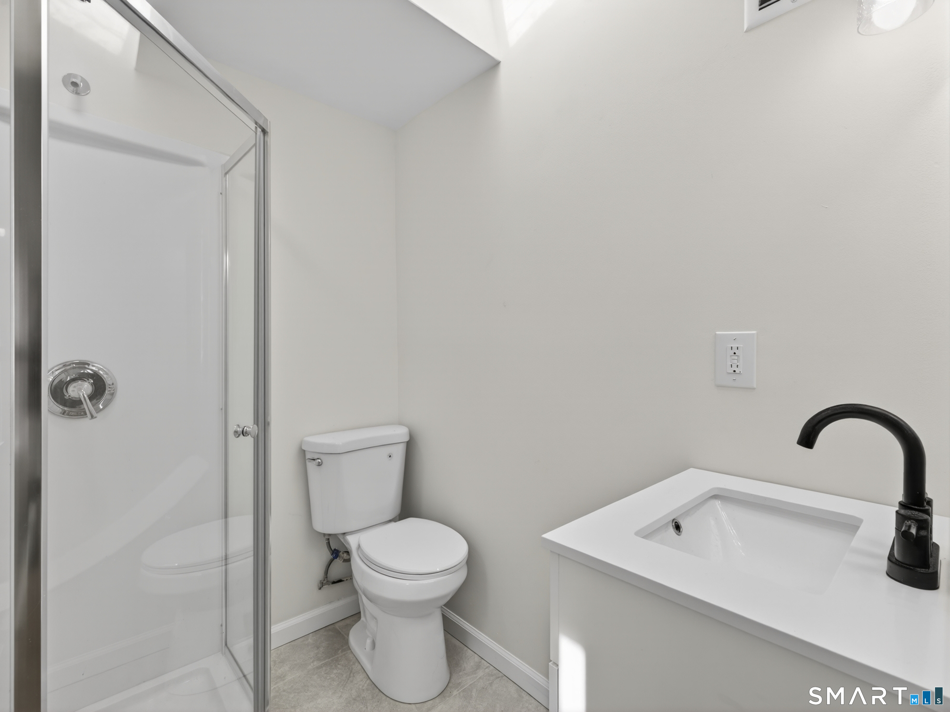 205 Flanders Road East Lyme, CT 06357 - Photo 24 of 39
