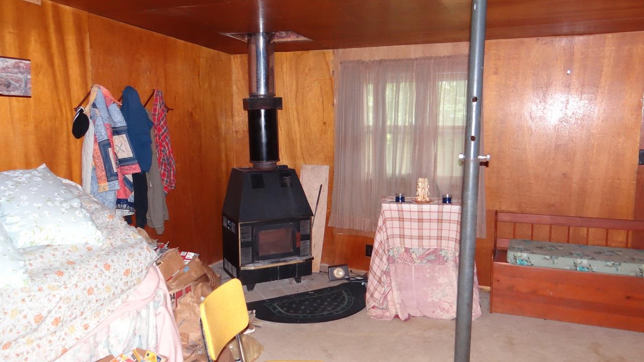 2597 Tonawanda Road Grawn, MI 49637 - Photo 15 of 19 1801672-14.JPG