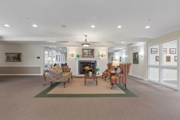 $115,000 | 801 North McLean Boulevard, Unit 222, Elgin, IL 60123