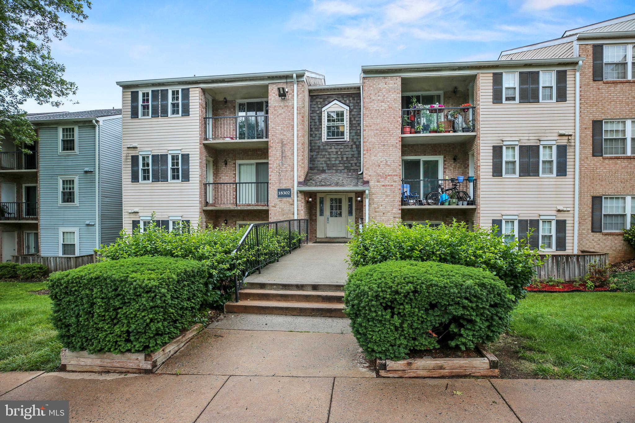 18302 Streamside Drive, Unit 101 Gaithersburg, MD 20879 - Photo 1 of 57