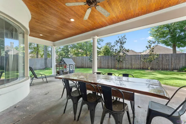 $890,000 | 13604 Paddington Lane, Baton Rouge, LA 70810