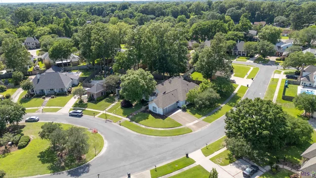 $890,000 | 13604 Paddington Lane, Baton Rouge, LA 70810