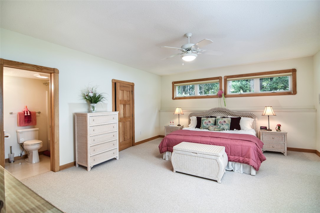 128 Sunset Bay Boulevard Seneca, SC 29672 - Photo 33 of 50 Ensuite bedroom on lower level