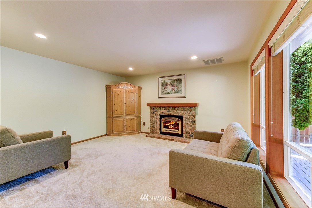 2529 181st Place Southeast Bothell, WA 98012 - Photo 12 of 27 Gallery Image 12