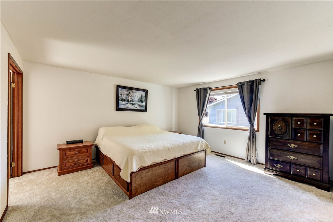 2529 181st Place Southeast Bothell, WA 98012 - Photo 13 of 27 Gallery Image 13