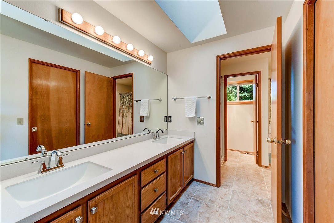 2529 181st Place Southeast Bothell, WA 98012 - Photo 15 of 27 Gallery Image 15