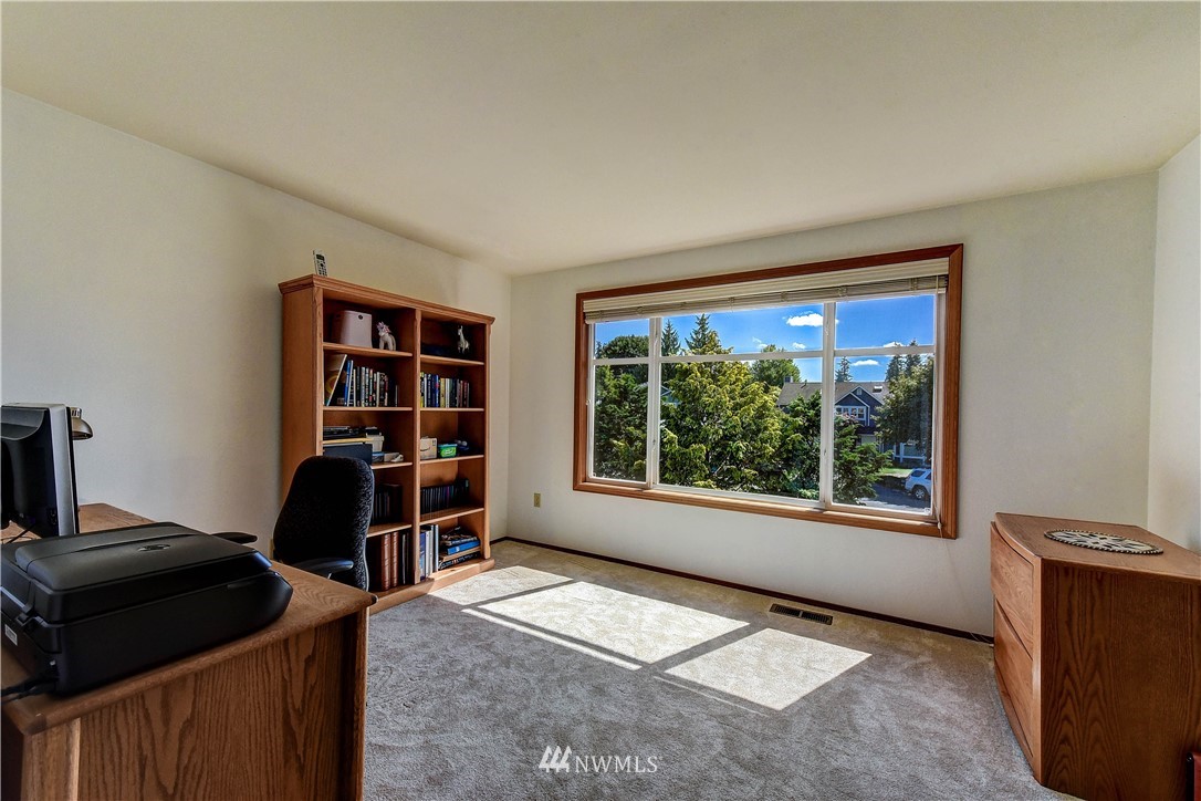 2529 181st Place Southeast Bothell, WA 98012 - Photo 17 of 27 Gallery Image 17