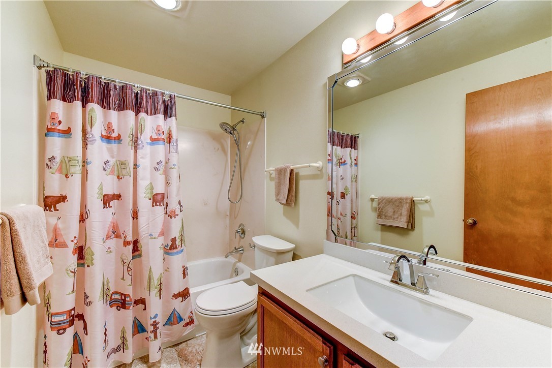 2529 181st Place Southeast Bothell, WA 98012 - Photo 19 of 27 Gallery Image 19
