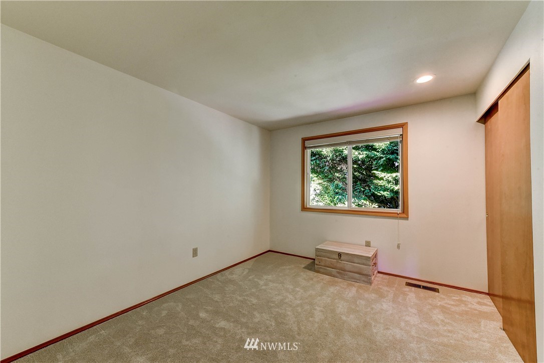 2529 181st Place Southeast Bothell, WA 98012 - Photo 20 of 27 Gallery Image 20