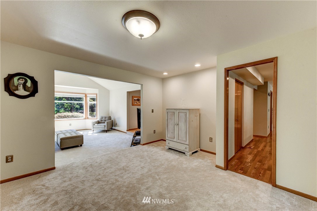 2529 181st Place Southeast Bothell, WA 98012 - Photo 7 of 27 Gallery Image 7