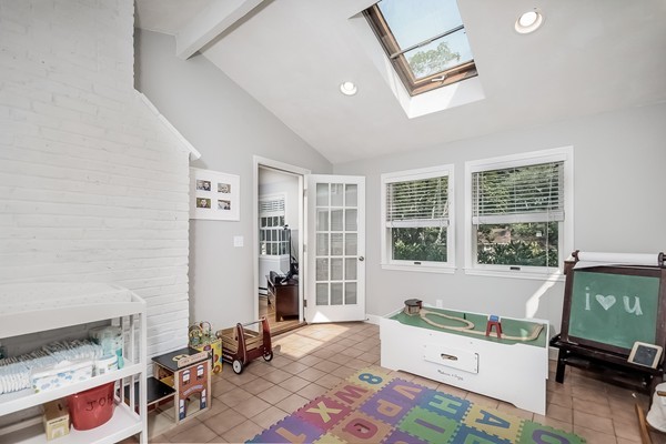 79 Crabtree Road Concord, MA 01742 - Photo 13 of 27 Gallery Image 13