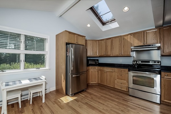 79 Crabtree Road Concord, MA 01742 - Photo 8 of 27 Gallery Image 8