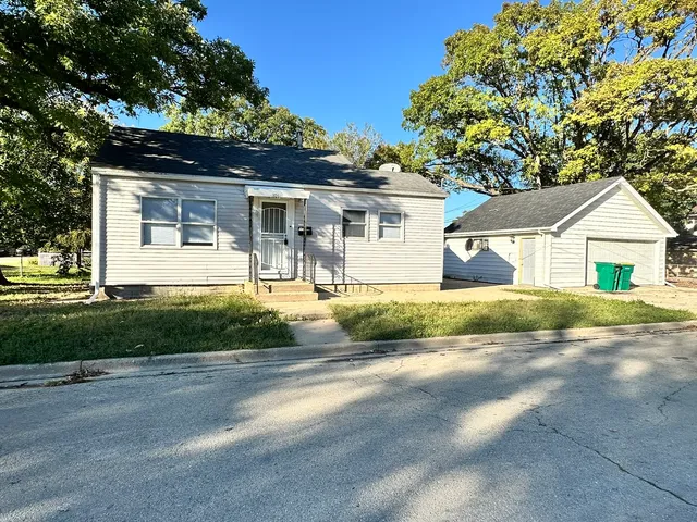 $219,000 | 1061 Cottage Place, Joliet, IL 60436