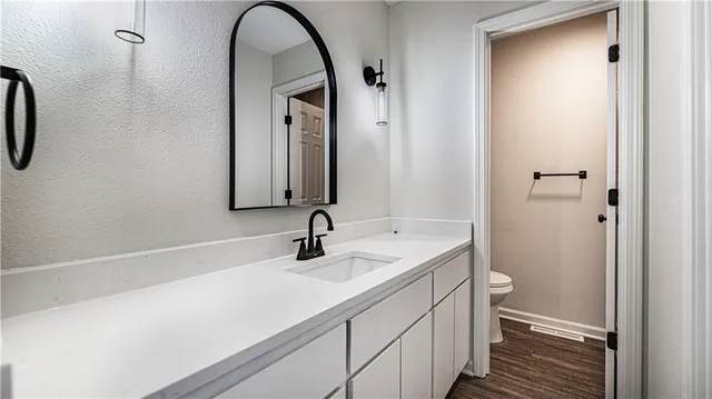 $408,000 | 9212 Constance Street, Lenexa, KS 66215