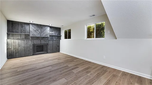 $408,000 | 9212 Constance Street, Lenexa, KS 66215