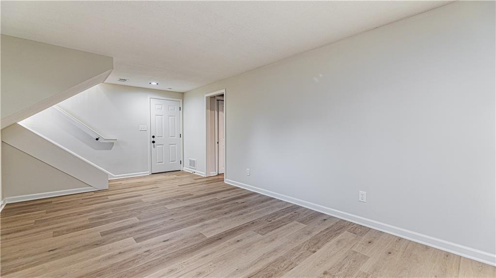 9212 Constance Street Lenexa, KS 66215 - Photo 16 of 20