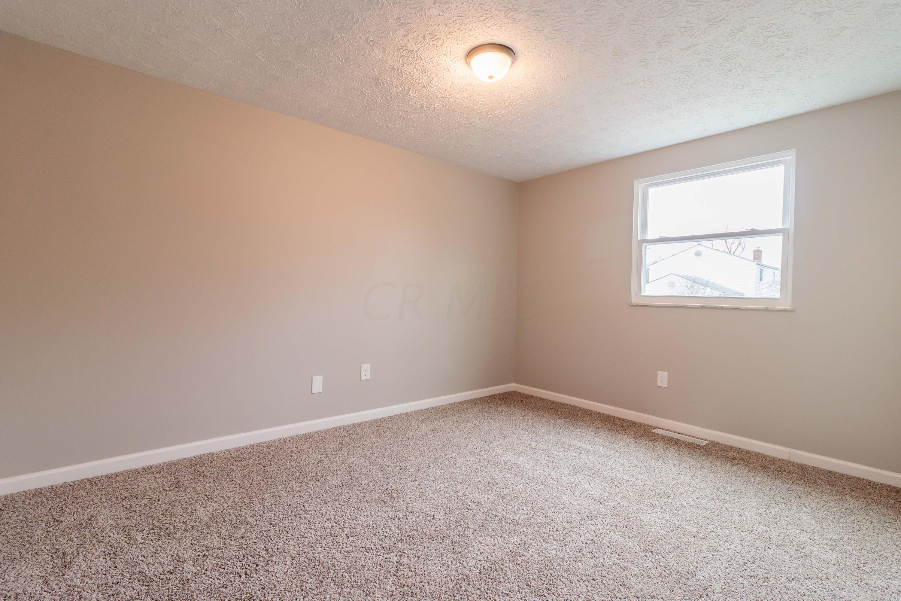 3387 Rudon Lane Columbus, OH 43204 - Photo 21 of 31 Gallery Image 21