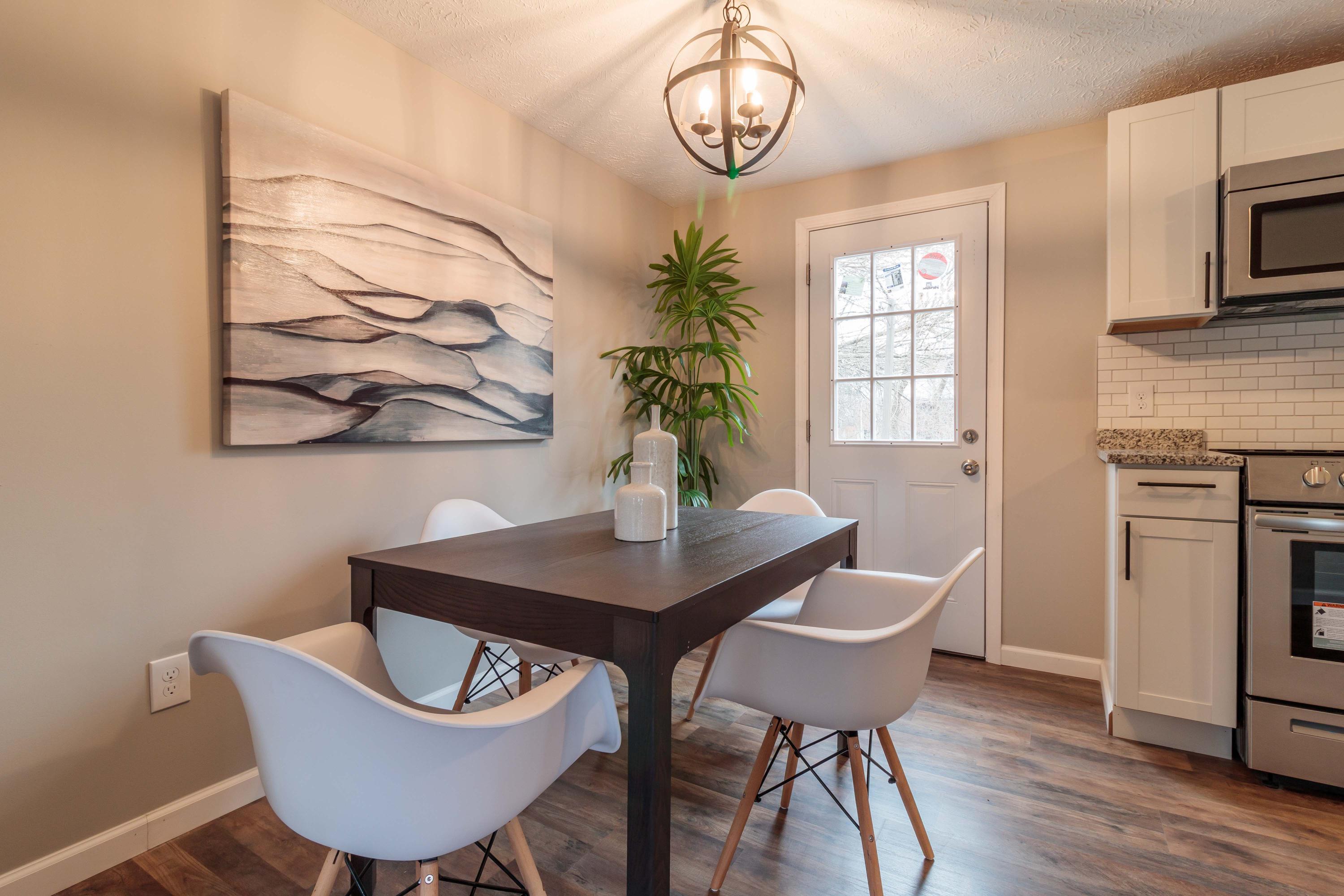 3387 Rudon Lane Columbus, OH 43204 - Photo 7 of 31 Gallery Image 7