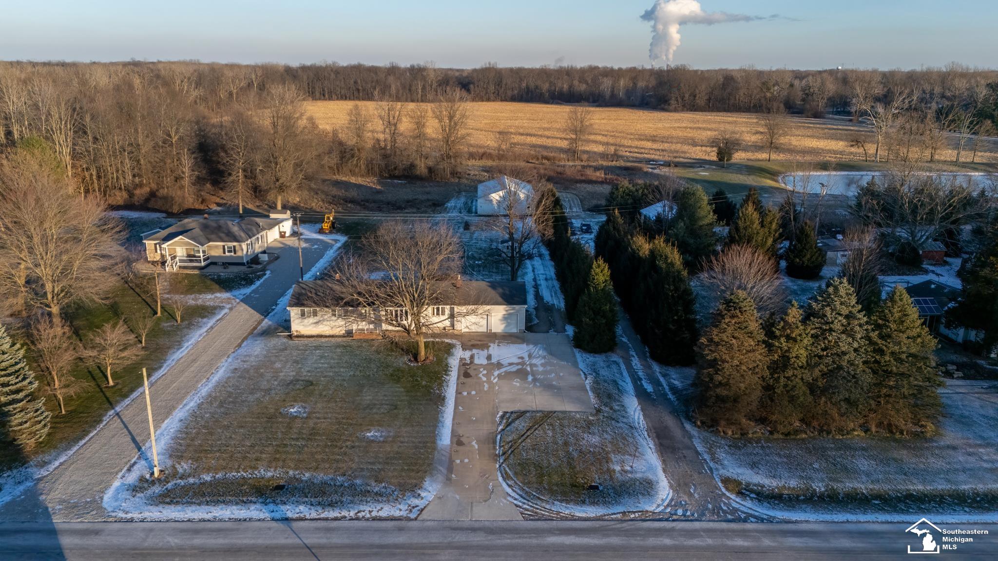 8100 Reinhardt Road Carleton, MI 48117 - Photo 4 of 50