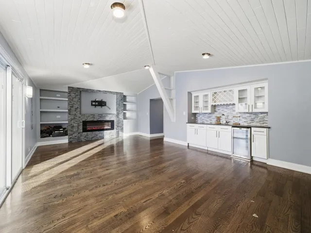 $549,900 | 10618 Mason Avenue, Chicago Ridge, IL 60415