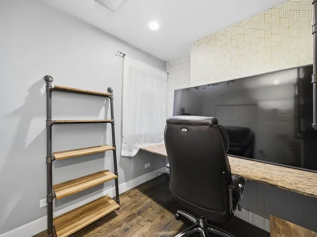 $549,900 | 10618 Mason Avenue, Chicago Ridge, IL 60415